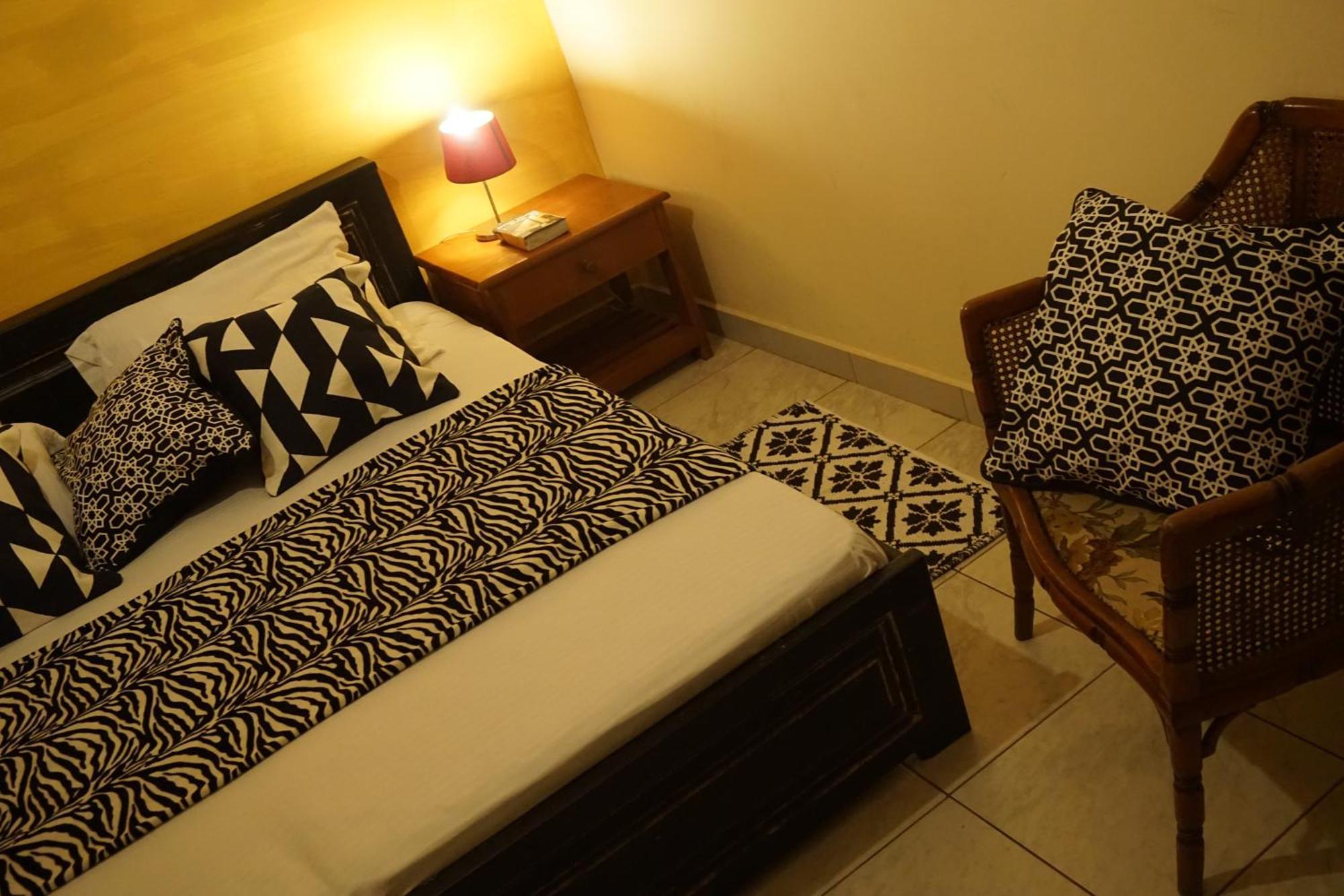 Accra Royal Castle Apartments & Suites Kwabenya Kamer foto