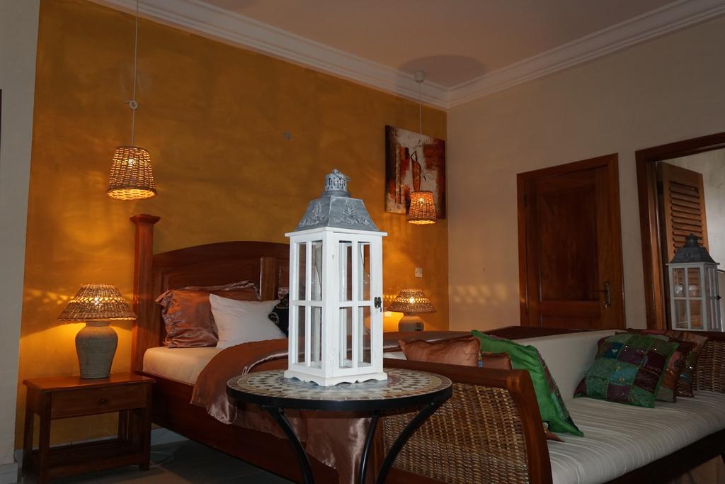 Accra Royal Castle Apartments & Suites Kwabenya Buitenkant foto