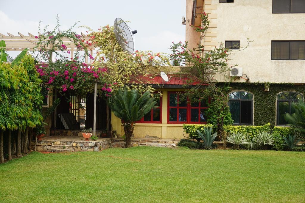 Accra Royal Castle Apartments & Suites Kwabenya Kamer foto