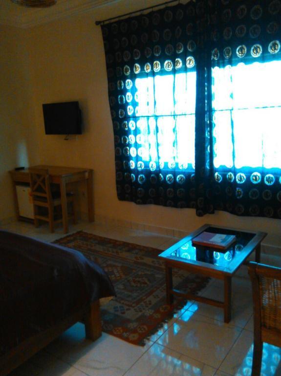 Accra Royal Castle Apartments & Suites Kwabenya Kamer foto