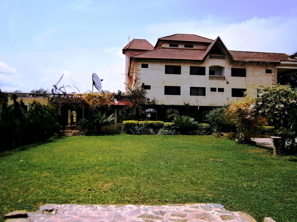 Accra Royal Castle Apartments & Suites Kwabenya Kamer foto